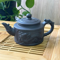 Чайник глиняний 360 мл «ТЯНЬ-ЛУН - небесний дракон», (ТЕМНИЙ). Зображення №2