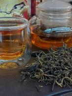 Чорний елітний чай Золотий Мао-Фенг "Стара слива" 250 г. Изображение №3